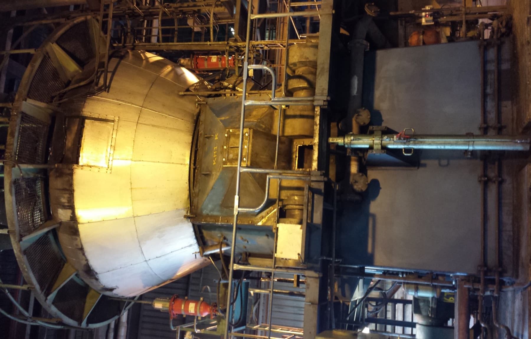 Młyny LOESCHE LM 20.2 D na pellet drzewny w elektrowni Langerlo